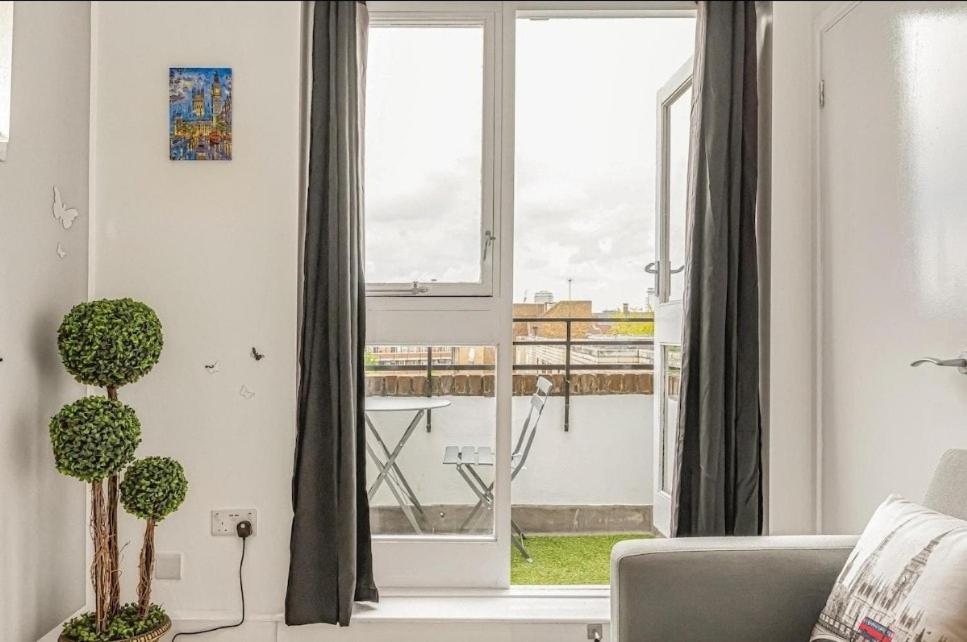 Amazing Marina-Overlooking 1Bed London Kültér fotó